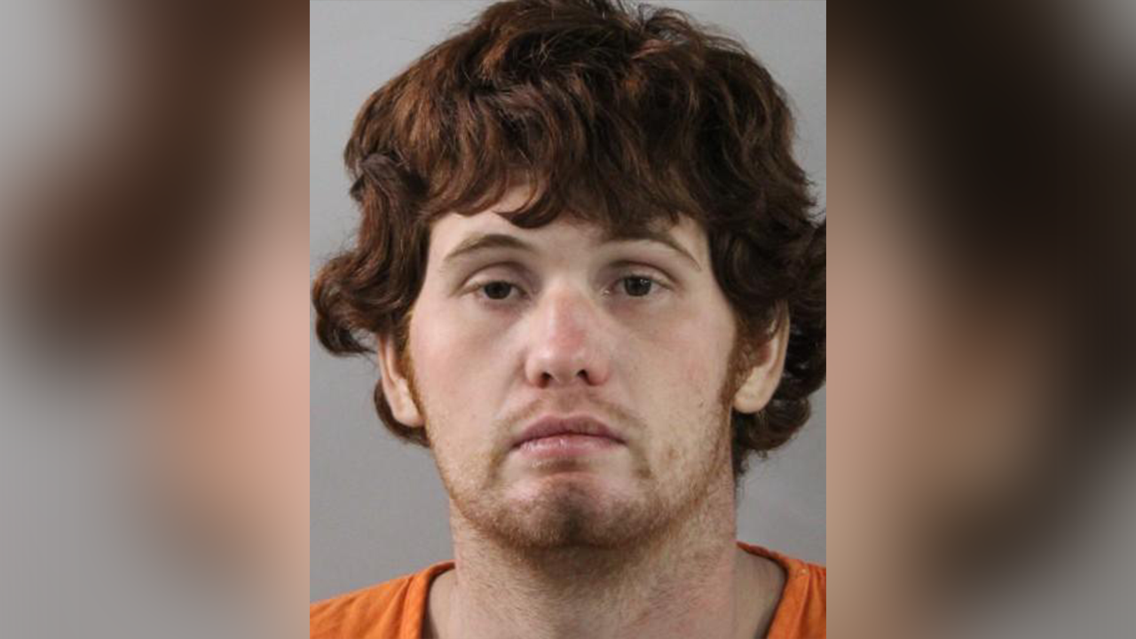 Half-Naked Florida Man on Meth Storms Home to Steal Carpet Cleaner in Bizarre Break-In
