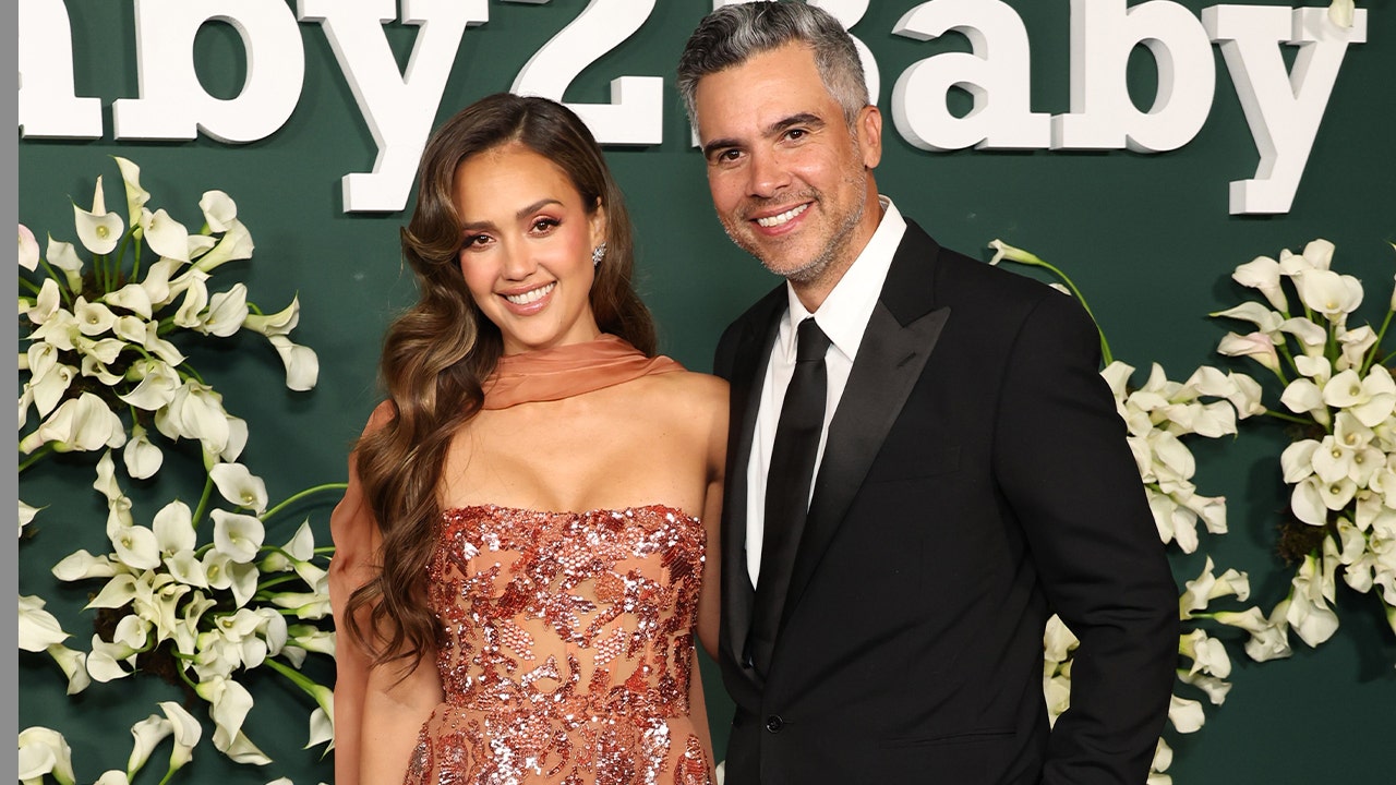 Jessica Alba and Cash Warren Call It Quits After 16 Years: What Went Wrong? Jessica Alba and Cash Warren Call It Quits After 16 Years: What Went Wrong?