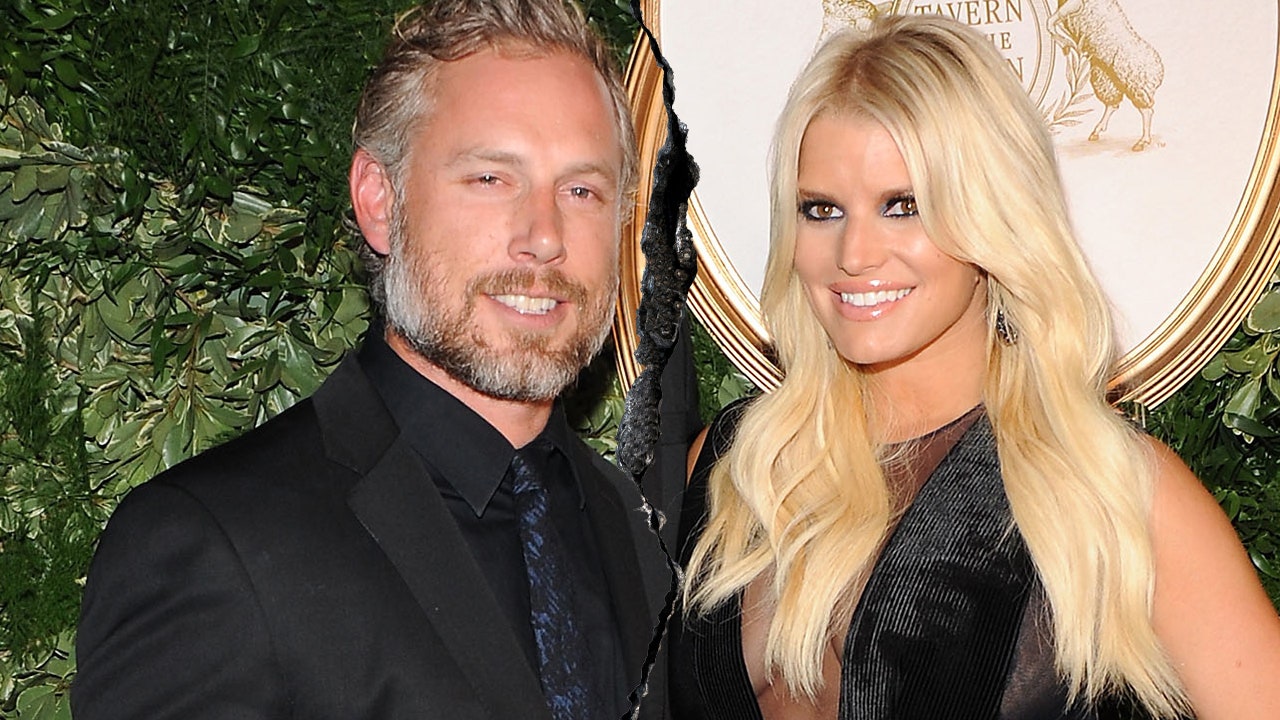Jessica Simpson Embraces the Single Life After Parting Ways with Eric Johnson Jessica Simpson Embraces the Single Life After Parting Ways with Eric Johnson
