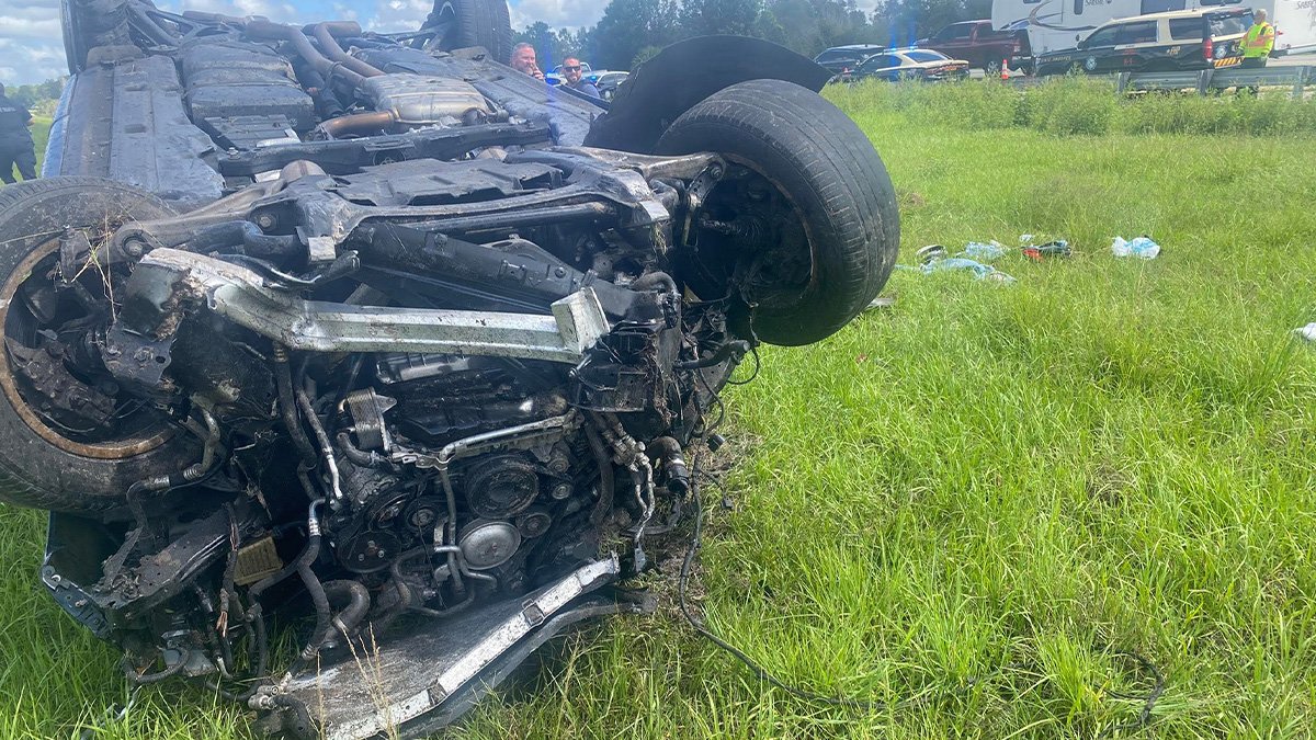 Wrong-way driver in custody after crashing on I-75 near Lee and Charlotte County line