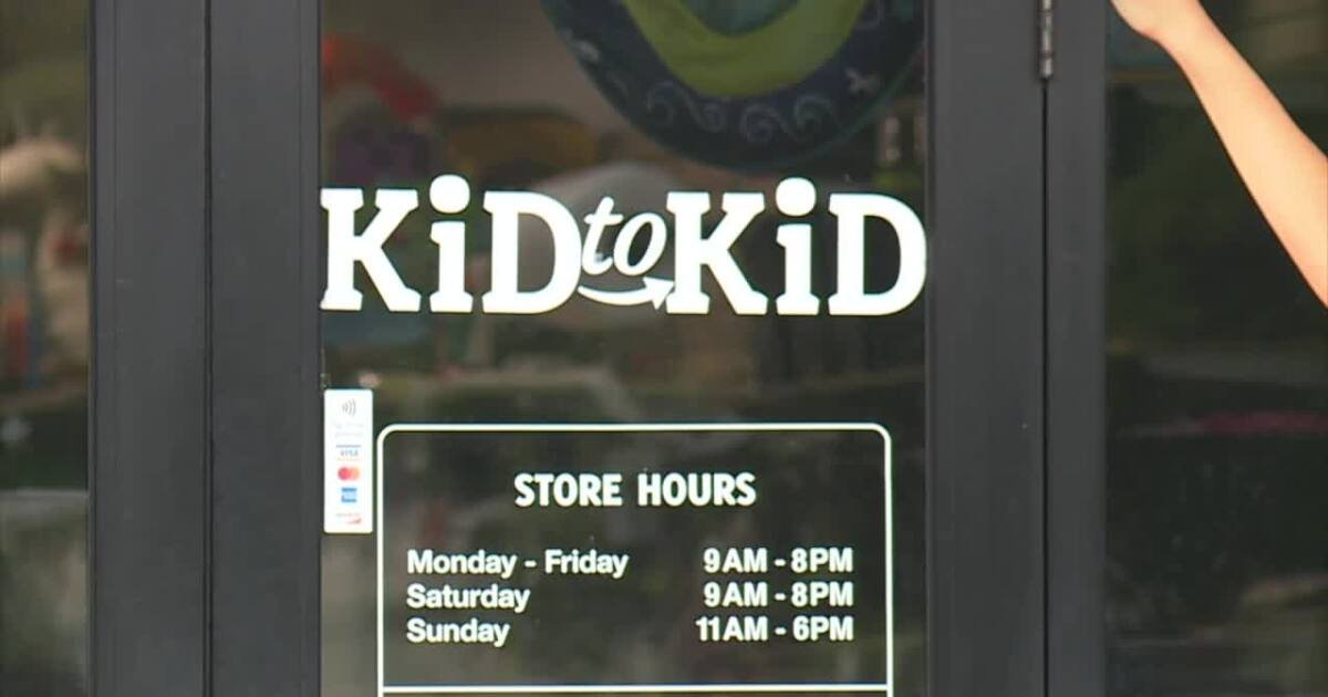 "Any little thing helps," Southwest Florida store helping parents amid national formula shortage