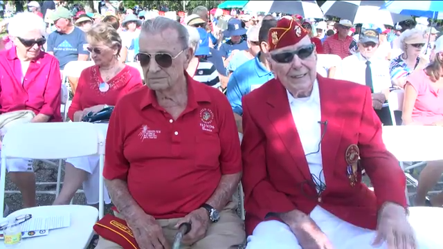 2 Iwo Jima survivors sit front row at Fort Myers Memorial Day ceremony
