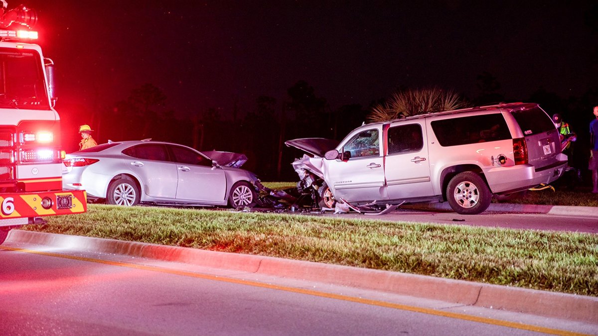 Elderly woman seriously injured in head-on crash in North Naples
