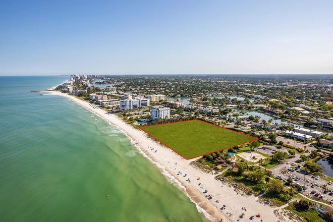 The award-winning Ronto Group announced it has purchased the Naples Mansion House property at 1601 Gulf Shore Boulevard North in partnership with Wheelock Street Capital.  The 5.25-acre beachfront condominium development site includes 482 linear feet of beach frontage on the Gulf of Mexico.