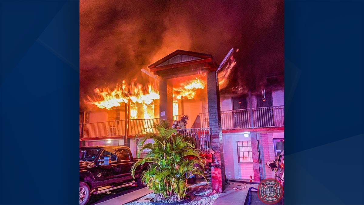 Massive fire engulfs Fort Myers hotel on US 41