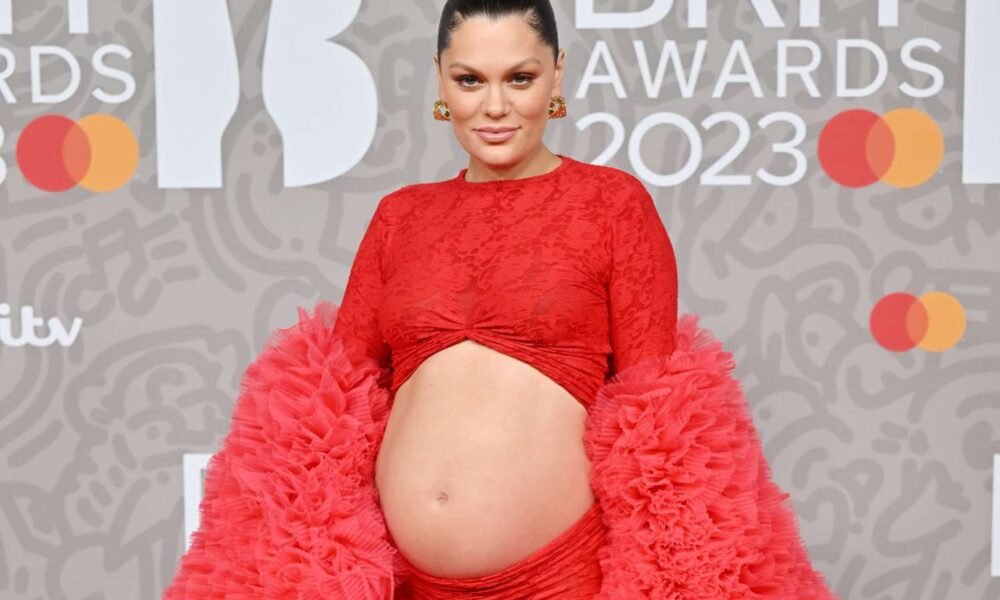Pregnant Jessie J Reveals She's Having a Baby Boy, Shows Bump at BRITs