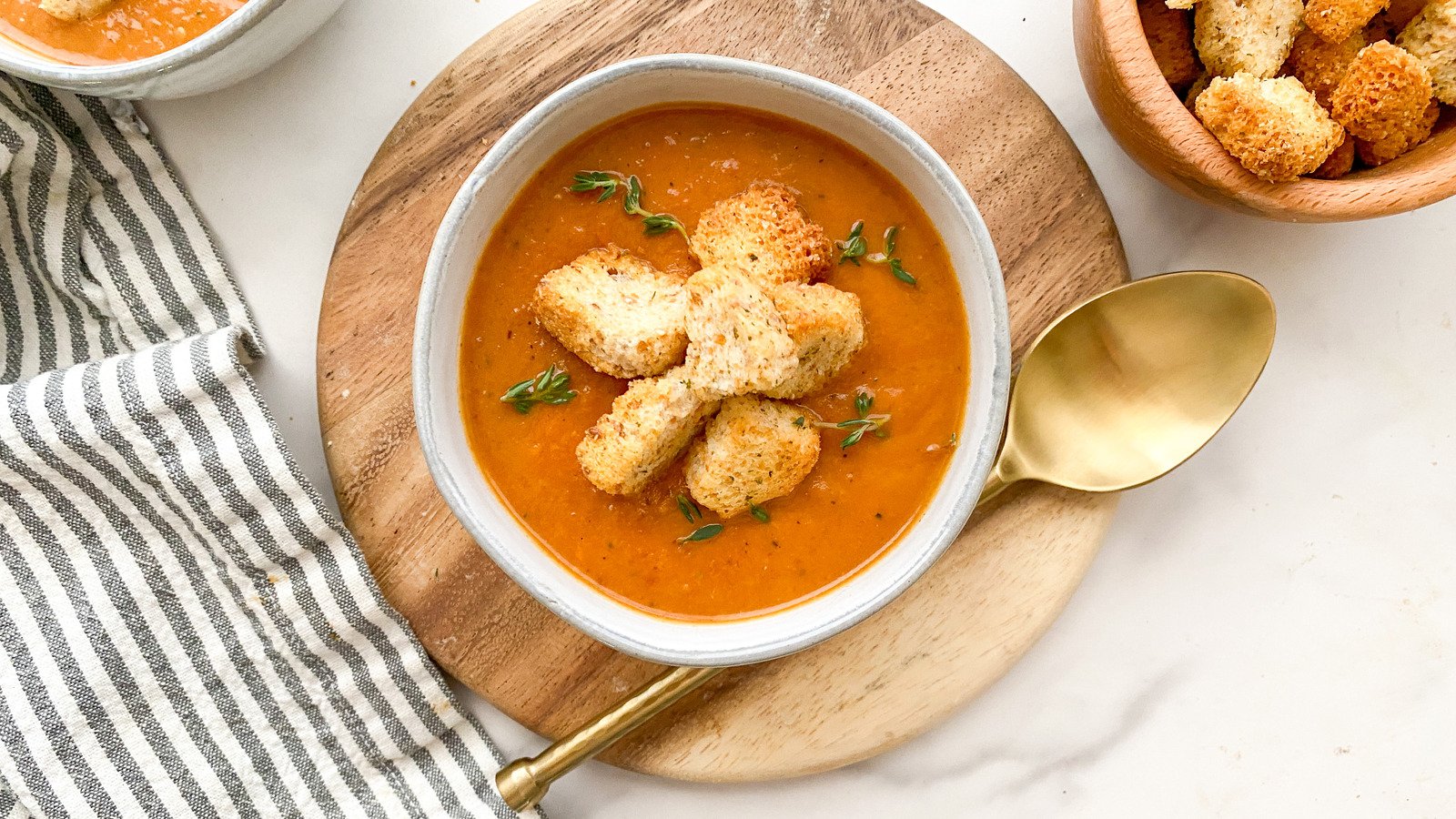 Recipe for Vegan Roasted Tomato and Squash Soup