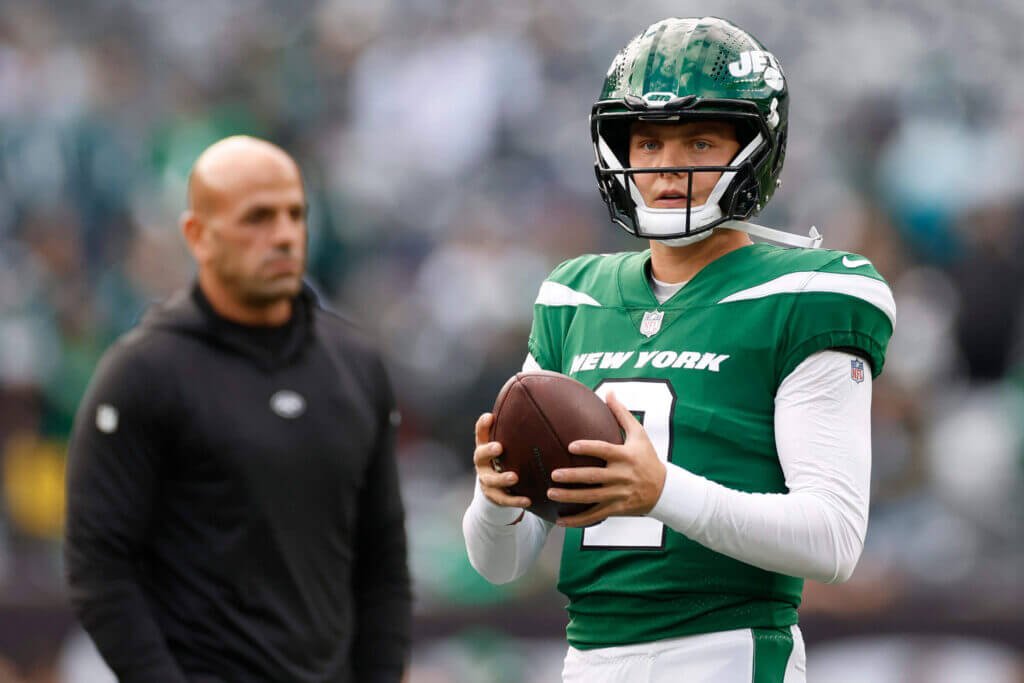 Sources: Zach Wilson hesitant to reclaim starting position as Jets contemplate QB switch