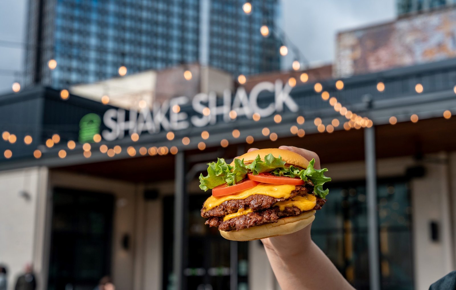 Exciting News: Shake Shack Set to Open at Mercato in North Naples!