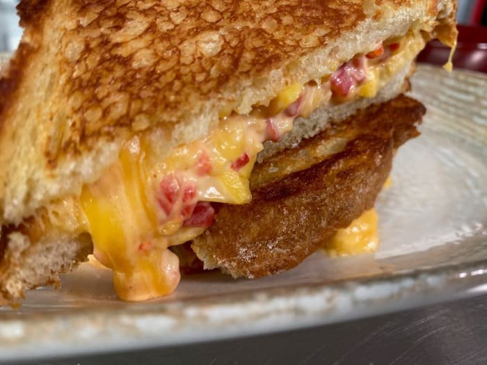 Irresistible Pimento Grilled Cheese Sandwich You’ll Crave!