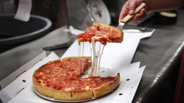 The One Chicago Deep Dish Pizza That Won Over Anthony Bourdain